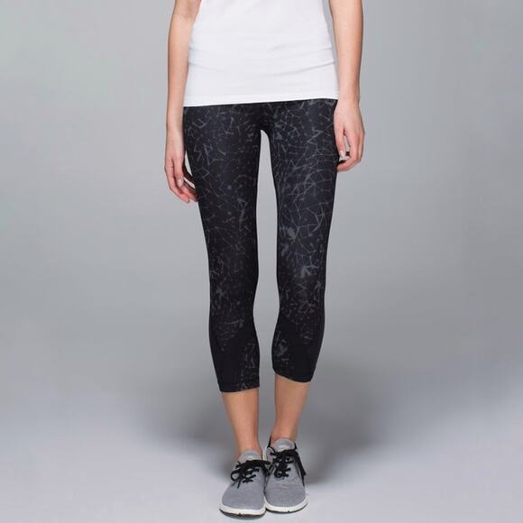 Lululemon Run Inspire Crops Size 4 Star Crushed Pockets Luxtreme Mesh Running - Picture 16 of 16